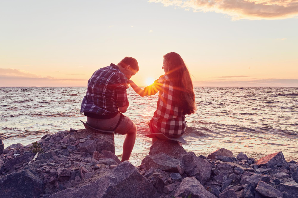 7 Resolutions That Will Attract Love in 2023