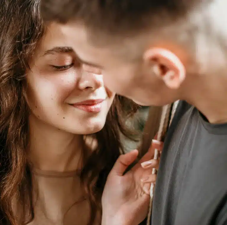 eyes contact couple