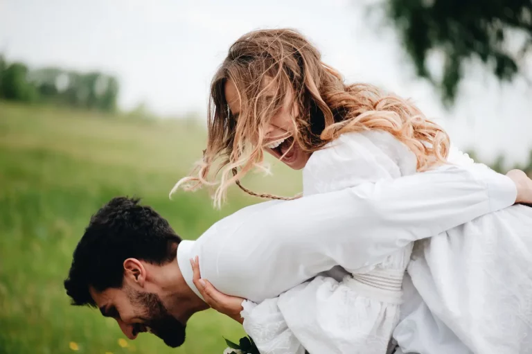 love-bombing