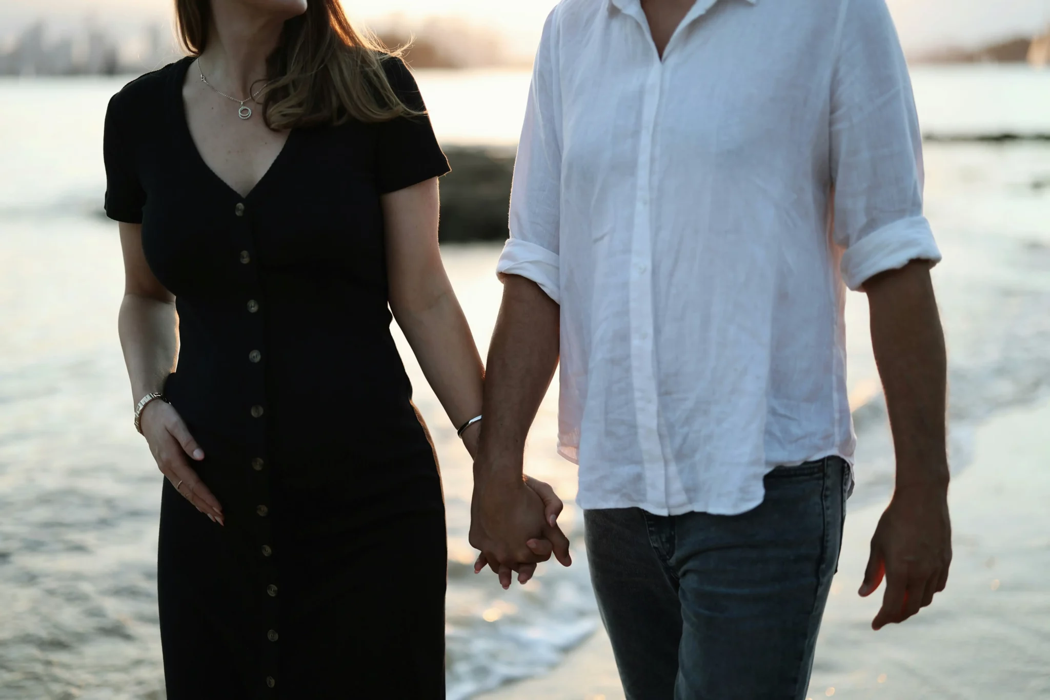 I_BATCH_5_Commitment_in_Love_Relationships_How_Age_Changes_HERO