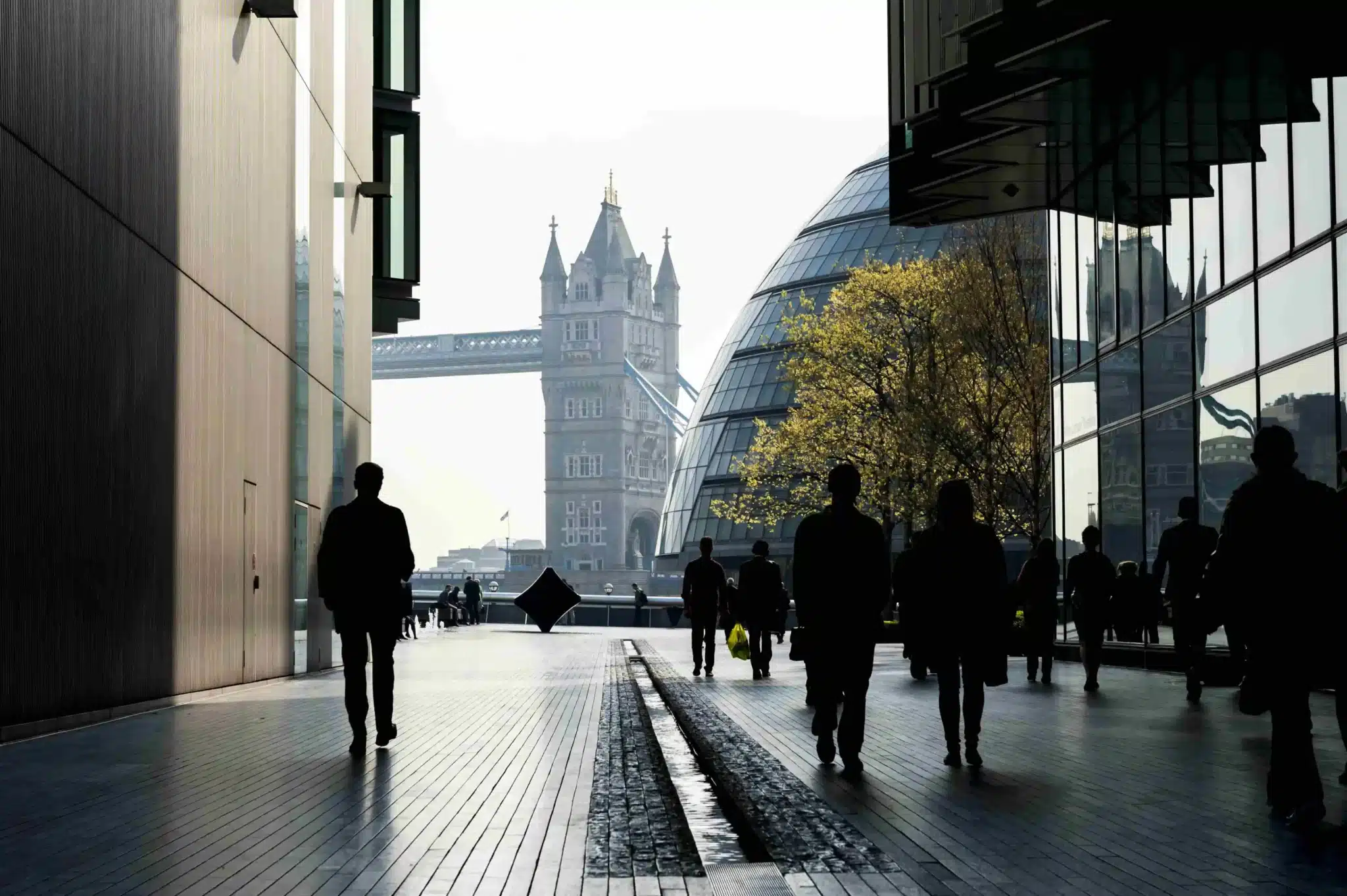 Dating in London: How the City Shapes the Way You Love